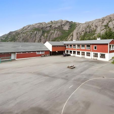 Brufjell Hostel & Parking Flekkefjord Exterior photo